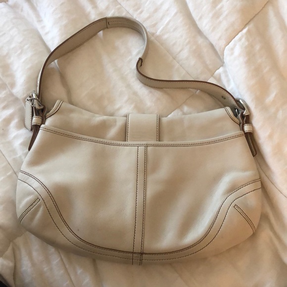 Coach purse - Picture 2 of 4
